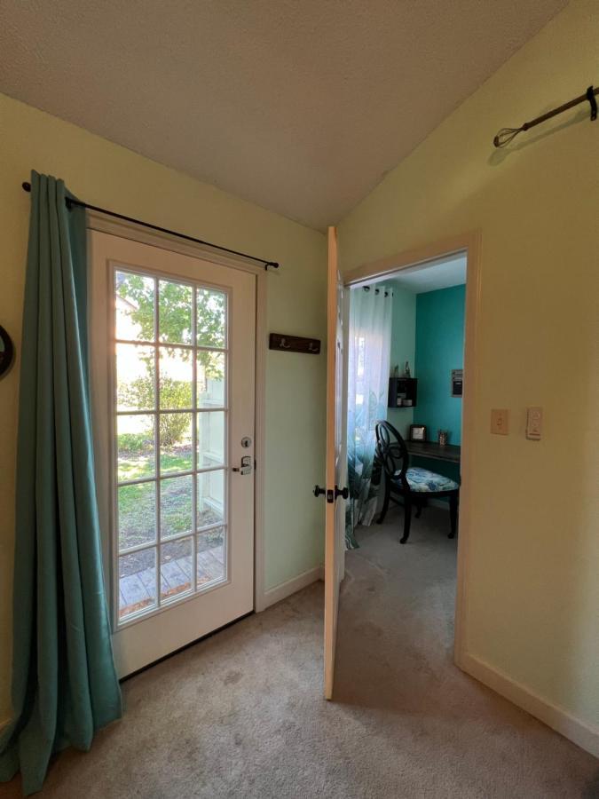 Cozy Loft With Parking And Private Patio W/ Grill Wilmington Exterior foto